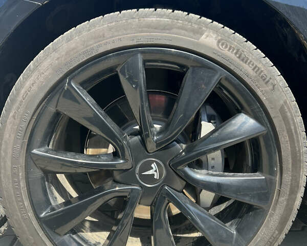 Тесла Модель 3, объемом двигателя 0 л и пробегом 123 тыс. км за 16600 $, фото 17 на Automoto.ua