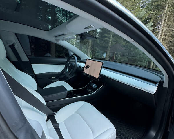 Тесла Модель 3, объемом двигателя 0 л и пробегом 58 тыс. км за 20499 $, фото 17 на Automoto.ua