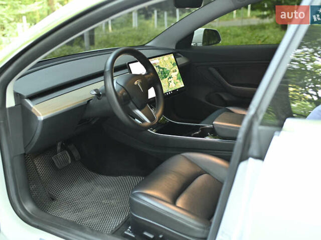 Тесла Модель 3, объемом двигателя 0 л и пробегом 159 тыс. км за 24000 $, фото 17 на Automoto.ua