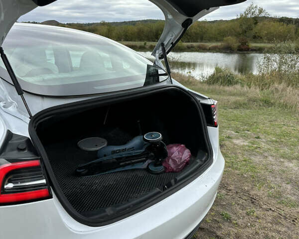Тесла Модель 3, объемом двигателя 0 л и пробегом 125 тыс. км за 21000 $, фото 15 на Automoto.ua