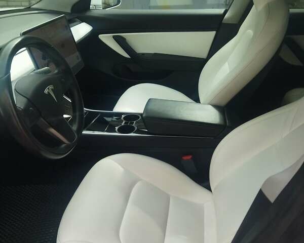Тесла Модель 3, объемом двигателя 0 л и пробегом 64 тыс. км за 22999 $, фото 15 на Automoto.ua