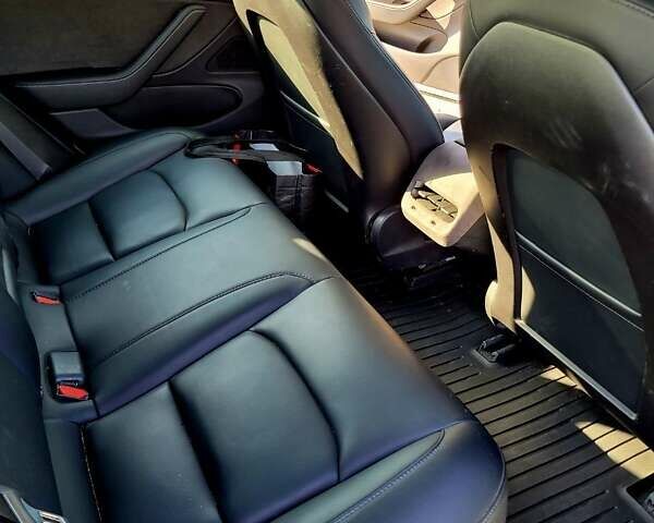 Тесла Модель 3, объемом двигателя 0 л и пробегом 100 тыс. км за 15999 $, фото 23 на Automoto.ua