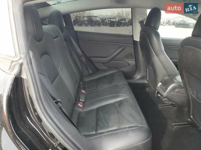 Тесла Модель 3, объемом двигателя 0 л и пробегом 70 тыс. км за 10200 $, фото 9 на Automoto.ua
