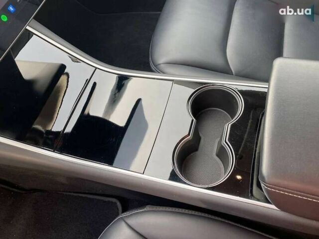 Тесла Модель 3, объемом двигателя 0 л и пробегом 89 тыс. км за 18700 $, фото 15 на Automoto.ua
