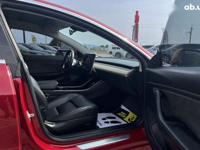 Тесла Модель 3, объемом двигателя 0 л и пробегом 133 тыс. км за 15990 $, фото 8 на Automoto.ua