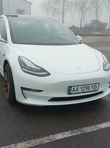 Тесла Модель 3, объемом двигателя 0 л и пробегом 65 тыс. км за 26000 $, фото 6 на Automoto.ua