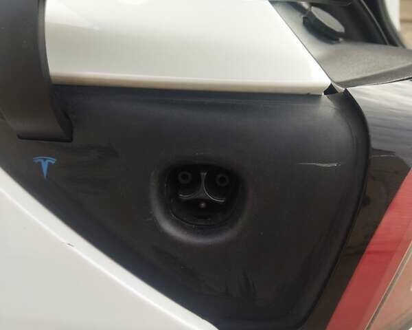Тесла Модель 3, объемом двигателя 0 л и пробегом 64 тыс. км за 22999 $, фото 2 на Automoto.ua