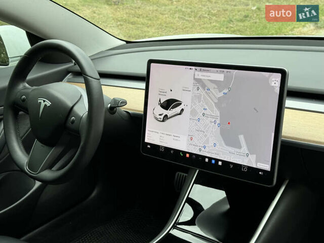 Тесла Модель 3, объемом двигателя 0 л и пробегом 85 тыс. км за 15000 $, фото 16 на Automoto.ua