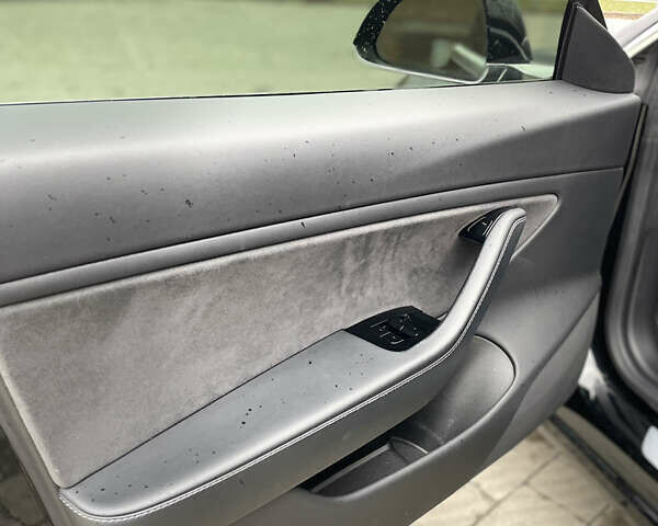 Тесла Модель 3, объемом двигателя 0 л и пробегом 78 тыс. км за 18900 $, фото 28 на Automoto.ua