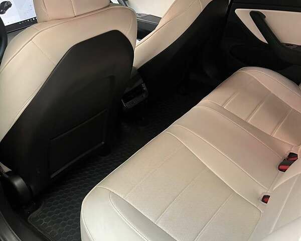 Тесла Модель 3, об'ємом двигуна 0 л та пробігом 45 тис. км за 18500 $, фото 5 на Automoto.ua