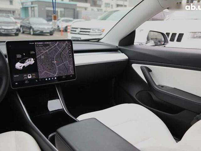 Тесла Модель 3, объемом двигателя 0 л и пробегом 8 тыс. км за 18000 $, фото 10 на Automoto.ua