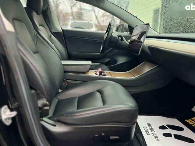 Тесла Модель 3, объемом двигателя 0 л и пробегом 77 тыс. км за 15300 $, фото 19 на Automoto.ua