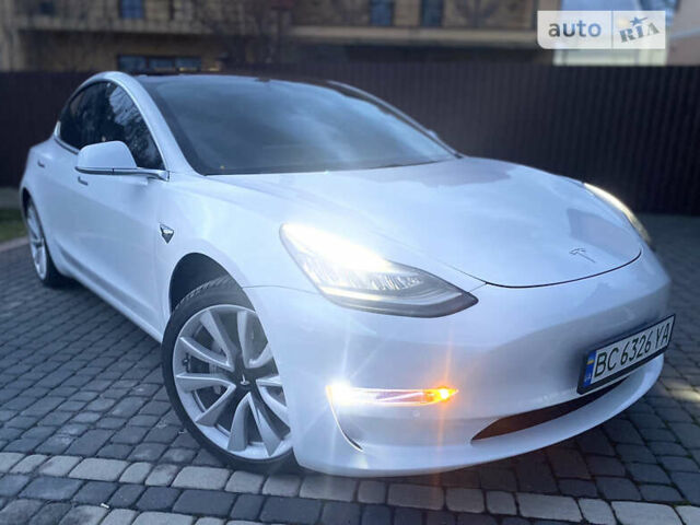 Тесла Модель 3, объемом двигателя 0 л и пробегом 122 тыс. км за 17000 $, фото 1 на Automoto.ua