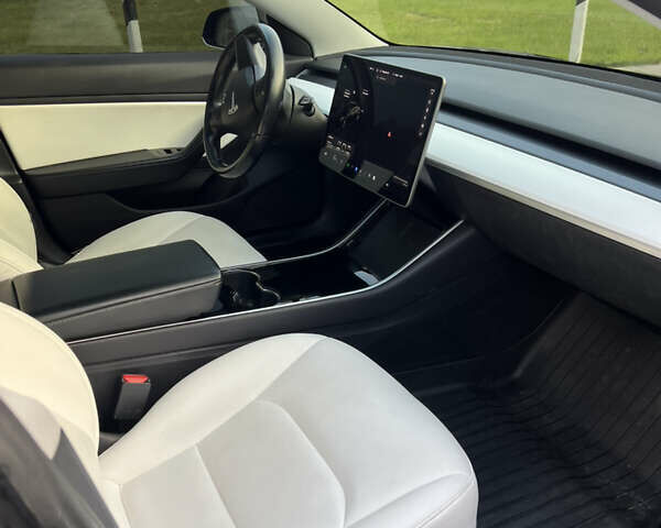 Тесла Модель 3, объемом двигателя 0 л и пробегом 119 тыс. км за 15999 $, фото 5 на Automoto.ua
