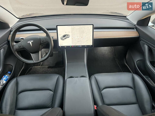 Тесла Модель 3, объемом двигателя 0 л и пробегом 72 тыс. км за 31950 $, фото 5 на Automoto.ua
