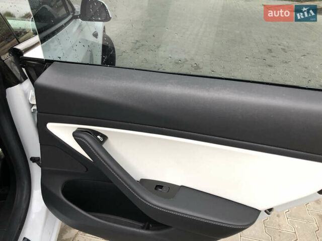 Тесла Модель 3, объемом двигателя 0 л и пробегом 57 тыс. км за 24000 $, фото 19 на Automoto.ua
