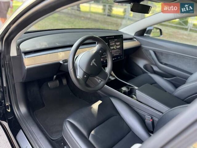 Тесла Модель 3, объемом двигателя 0 л и пробегом 117 тыс. км за 20800 $, фото 26 на Automoto.ua