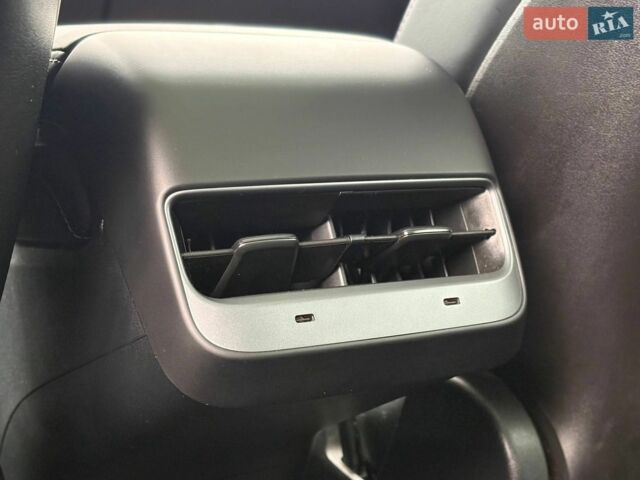 Тесла Модель 3, об'ємом двигуна 0 л та пробігом 60 тис. км за 13600 $, фото 14 на Automoto.ua