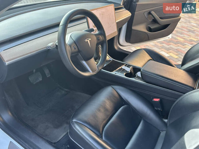 Тесла Модель 3, объемом двигателя 0 л и пробегом 87 тыс. км за 18500 $, фото 9 на Automoto.ua