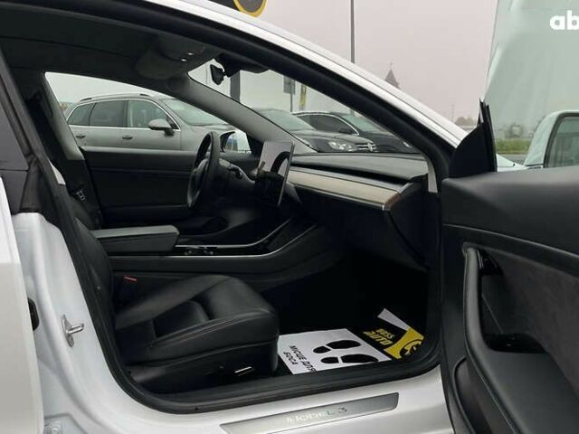 Тесла Модель 3, объемом двигателя 0 л и пробегом 80 тыс. км за 17800 $, фото 21 на Automoto.ua