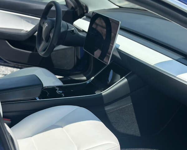Тесла Модель 3, объемом двигателя 0 л и пробегом 62 тыс. км за 18750 $, фото 12 на Automoto.ua