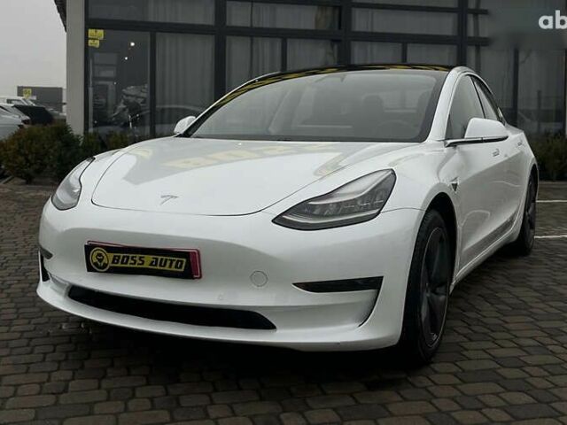Тесла Модель 3, объемом двигателя 0 л и пробегом 80 тыс. км за 17800 $, фото 2 на Automoto.ua