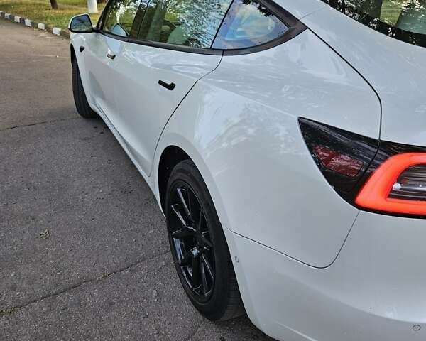 Тесла Модель 3, об'ємом двигуна 0 л та пробігом 60 тис. км за 20000 $, фото 3 на Automoto.ua
