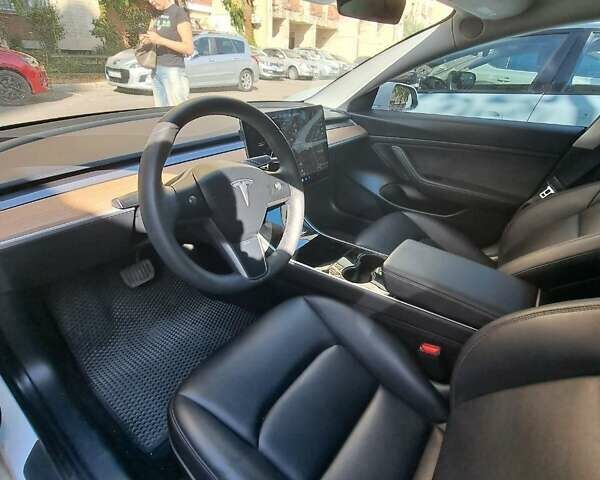 Тесла Модель 3, об'ємом двигуна 0 л та пробігом 65 тис. км за 17800 $, фото 2 на Automoto.ua
