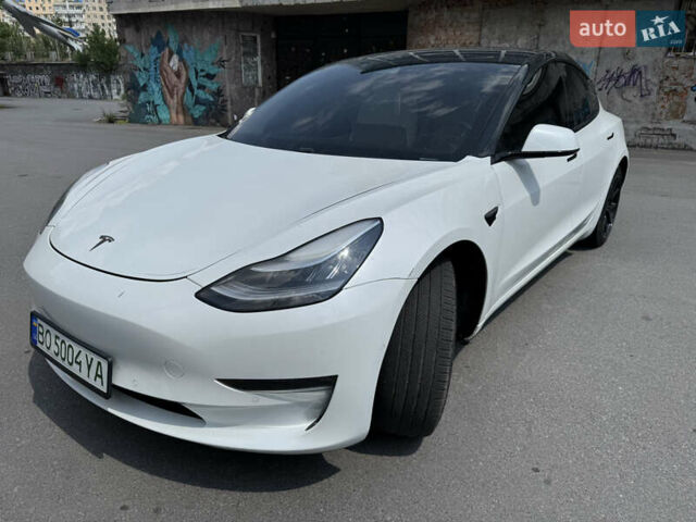 Тесла Модель 3, объемом двигателя 0 л и пробегом 61 тыс. км за 16300 $, фото 2 на Automoto.ua