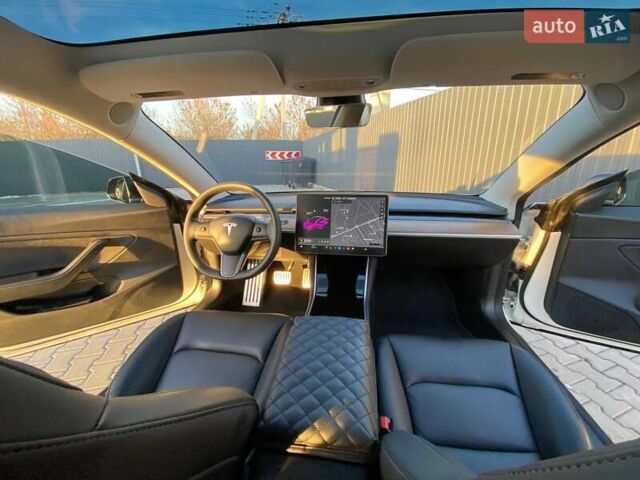 Тесла Модель 3, объемом двигателя 0 л и пробегом 23 тыс. км за 32999 $, фото 6 на Automoto.ua