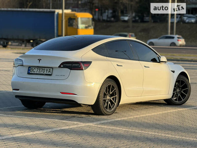 Тесла Модель 3, объемом двигателя 0 л и пробегом 81 тыс. км за 27500 $, фото 38 на Automoto.ua