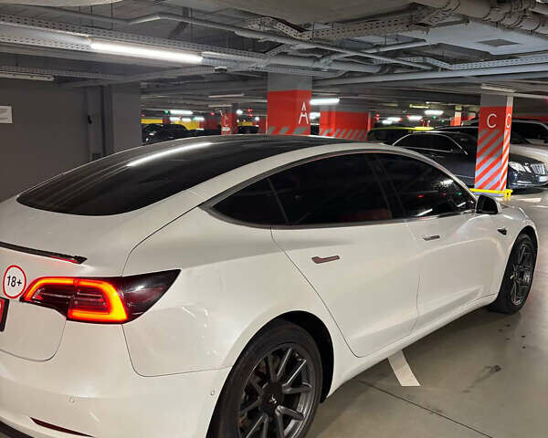 Тесла Модель 3, объемом двигателя 0 л и пробегом 250 тыс. км за 13599 $, фото 10 на Automoto.ua