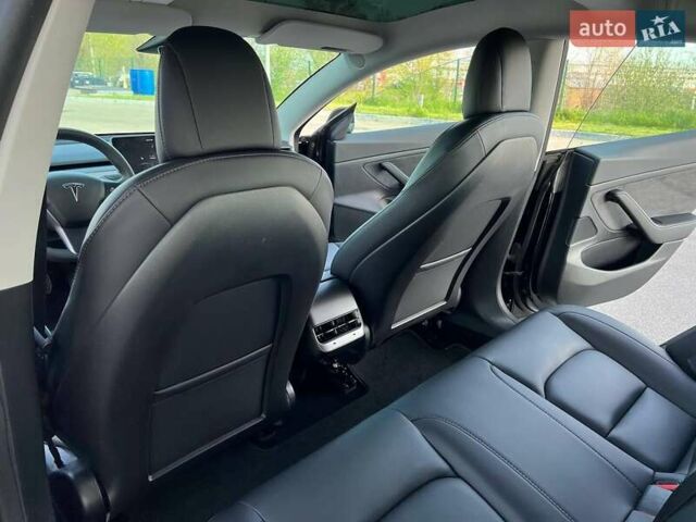 Тесла Модель 3, объемом двигателя 0 л и пробегом 50 тыс. км за 15300 $, фото 8 на Automoto.ua