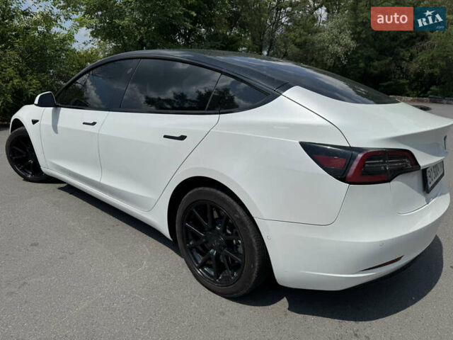 Тесла Модель 3, объемом двигателя 0 л и пробегом 61 тыс. км за 16300 $, фото 4 на Automoto.ua