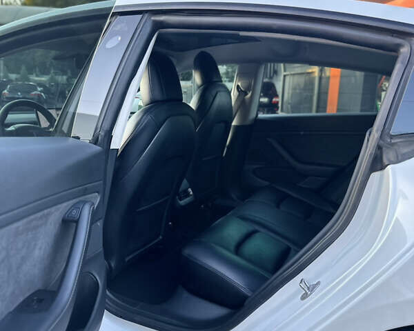 Тесла Модель 3, об'ємом двигуна 0 л та пробігом 108 тис. км за 23200 $, фото 36 на Automoto.ua