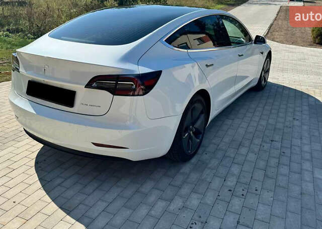 Тесла Модель 3, объемом двигателя 0 л и пробегом 84 тыс. км за 18000 $, фото 2 на Automoto.ua