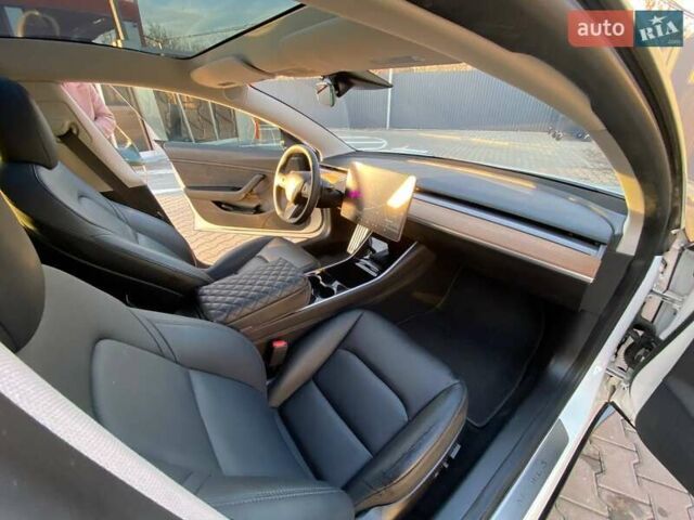 Тесла Модель 3, объемом двигателя 0 л и пробегом 23 тыс. км за 32999 $, фото 7 на Automoto.ua