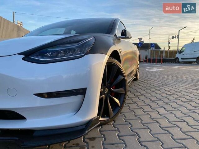 Тесла Модель 3, объемом двигателя 0 л и пробегом 23 тыс. км за 32999 $, фото 20 на Automoto.ua