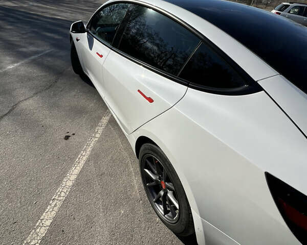 Тесла Модель 3, об'ємом двигуна 0 л та пробігом 96 тис. км за 23500 $, фото 11 на Automoto.ua