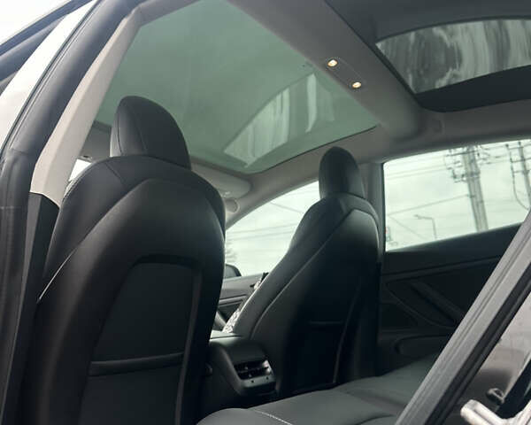 Тесла Модель 3, объемом двигателя 0 л и пробегом 65 тыс. км за 32800 $, фото 5 на Automoto.ua