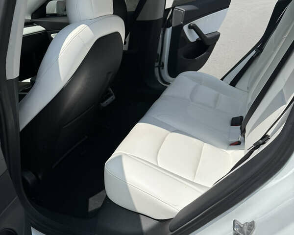 Тесла Модель 3, объемом двигателя 0 л и пробегом 61 тыс. км за 16300 $, фото 8 на Automoto.ua