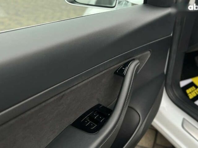 Тесла Модель 3, объемом двигателя 0 л и пробегом 80 тыс. км за 17800 $, фото 18 на Automoto.ua