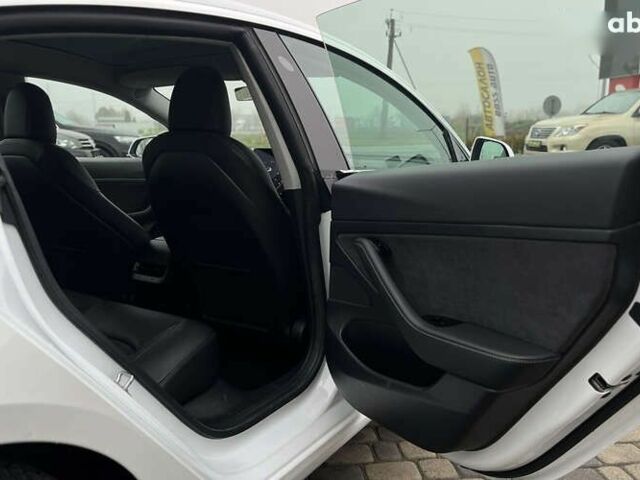 Тесла Модель 3, объемом двигателя 0 л и пробегом 80 тыс. км за 17800 $, фото 25 на Automoto.ua