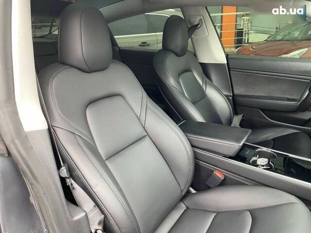 Тесла Модель 3, объемом двигателя 0 л и пробегом 93 тыс. км за 22800 $, фото 21 на Automoto.ua