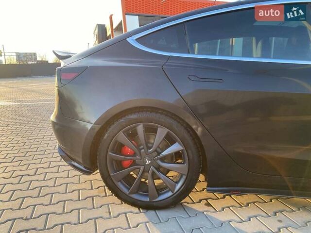 Тесла Модель 3, объемом двигателя 0 л и пробегом 23 тыс. км за 32999 $, фото 22 на Automoto.ua