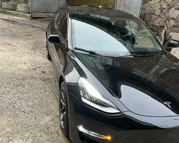 Тесла Модель 3 2020 у Івано-Франківську на Automoto.ua Тесла Модель 3, об'ємом двигуна 0 л та пробігом 125 тис. км за 15500 $, фото 1 на Automoto.ua