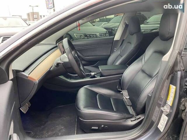 Тесла Модель 3, объемом двигателя 0 л и пробегом 93 тыс. км за 22800 $, фото 15 на Automoto.ua