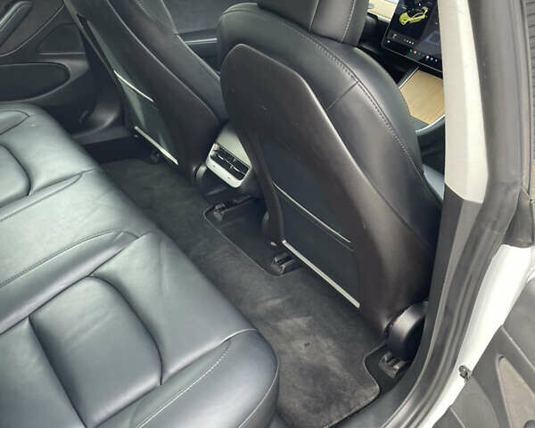 Тесла Модель 3, объемом двигателя 0 л и пробегом 49 тыс. км за 18500 $, фото 12 на Automoto.ua