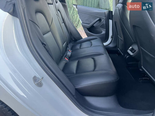 Тесла Модель 3, об'ємом двигуна 0 л та пробігом 108 тис. км за 23200 $, фото 43 на Automoto.ua