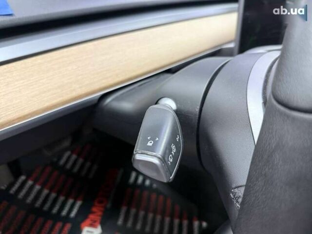 Тесла Модель 3, объемом двигателя 0 л и пробегом 106 тыс. км за 15990 $, фото 27 на Automoto.ua